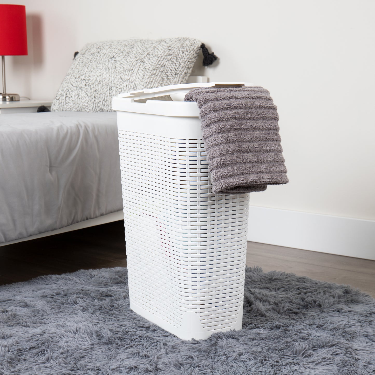 Mind Reader Slim Laundry Hamper with Lid, 40L Clothes Basket, Premium Wicker Design, Plastic