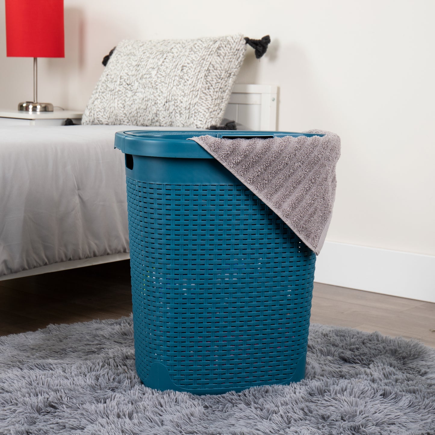 Mind Reader 50L Slim Laundry Hamper, Clothes Basket, Lid, Wicker Design, Plastic, 17.65"L x 13.75"W x 21"H