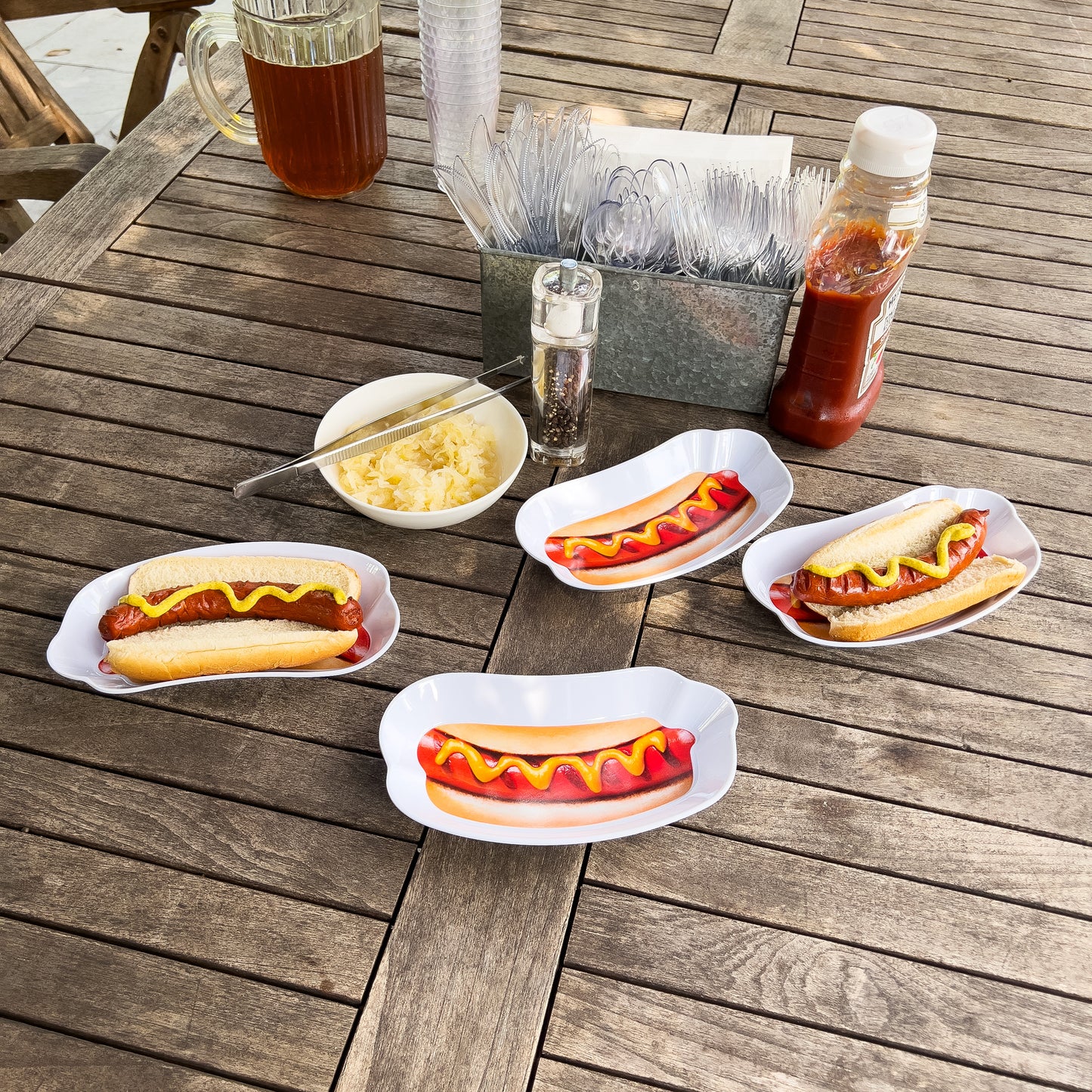 Mind Reader Bon Appetit Collection, Hot Dog Serving Plates for Parties and BBQs, 4 Piece Set, Melamine, 8.5"L x 4.5"W x 1"H, White