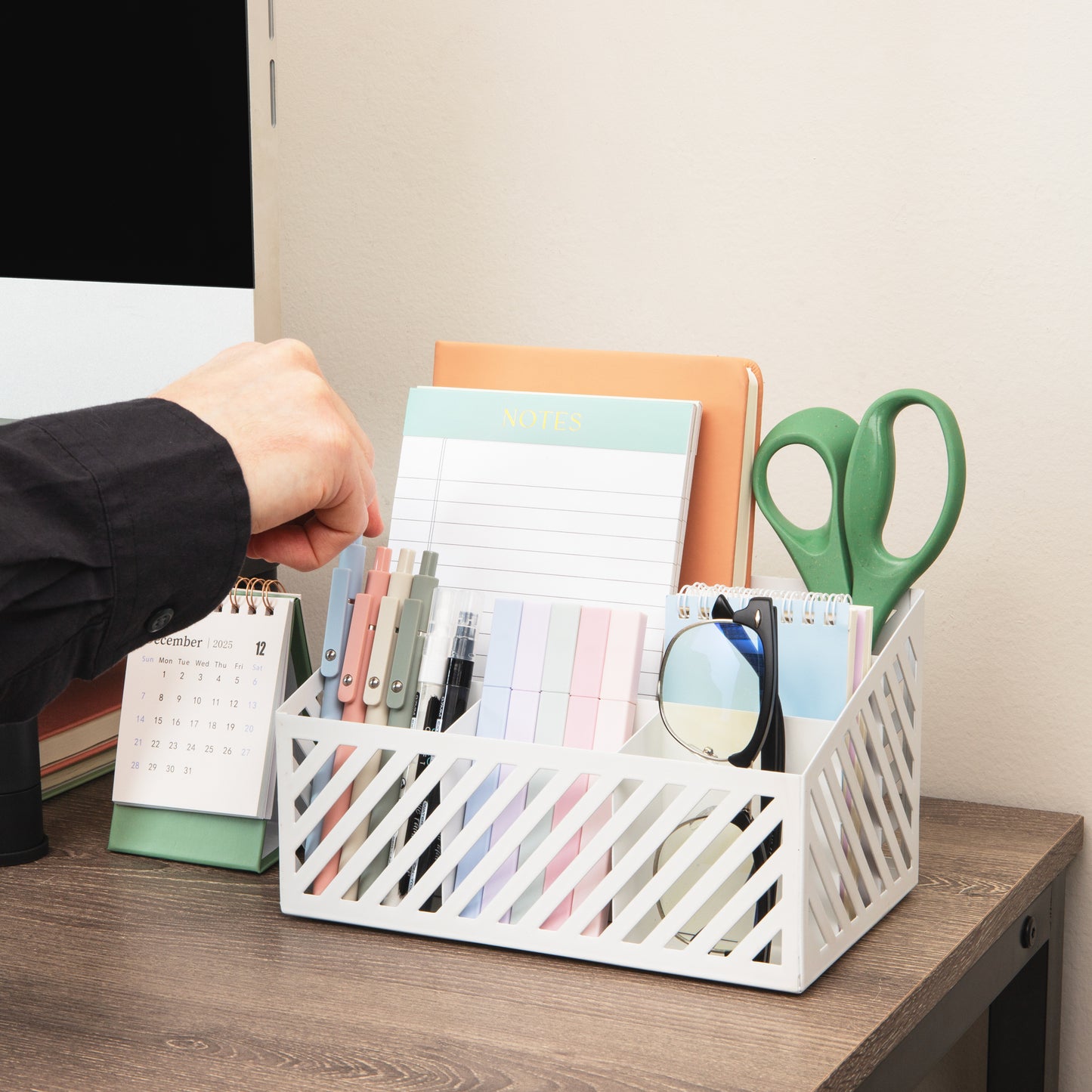 Mind Reader Desktop Organizer and Mail Sorter, Five Compartments, Office Supplies and Accessories, Metal, Black