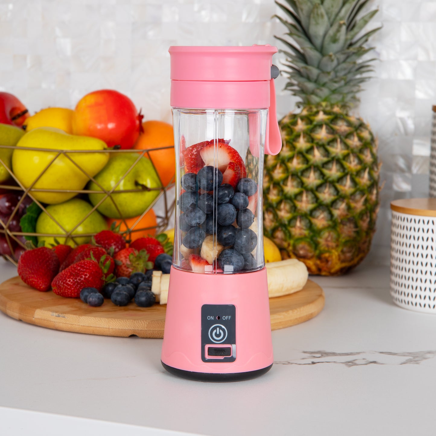 Mind Reader Blender, Rechargeable Personal Juicer, USB-Powered, Portable, Handheld, Smoothie, 3.125"L x 3.125"W x 9"H, Pink