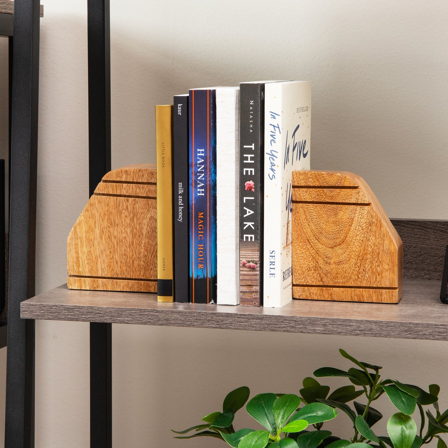 Mind Reader Rustic Wood Block Bookends, Natural Decorative Holders for Books and Magazines, Non-Slip Desk or Shelf Organizer, Set of 2, Brown