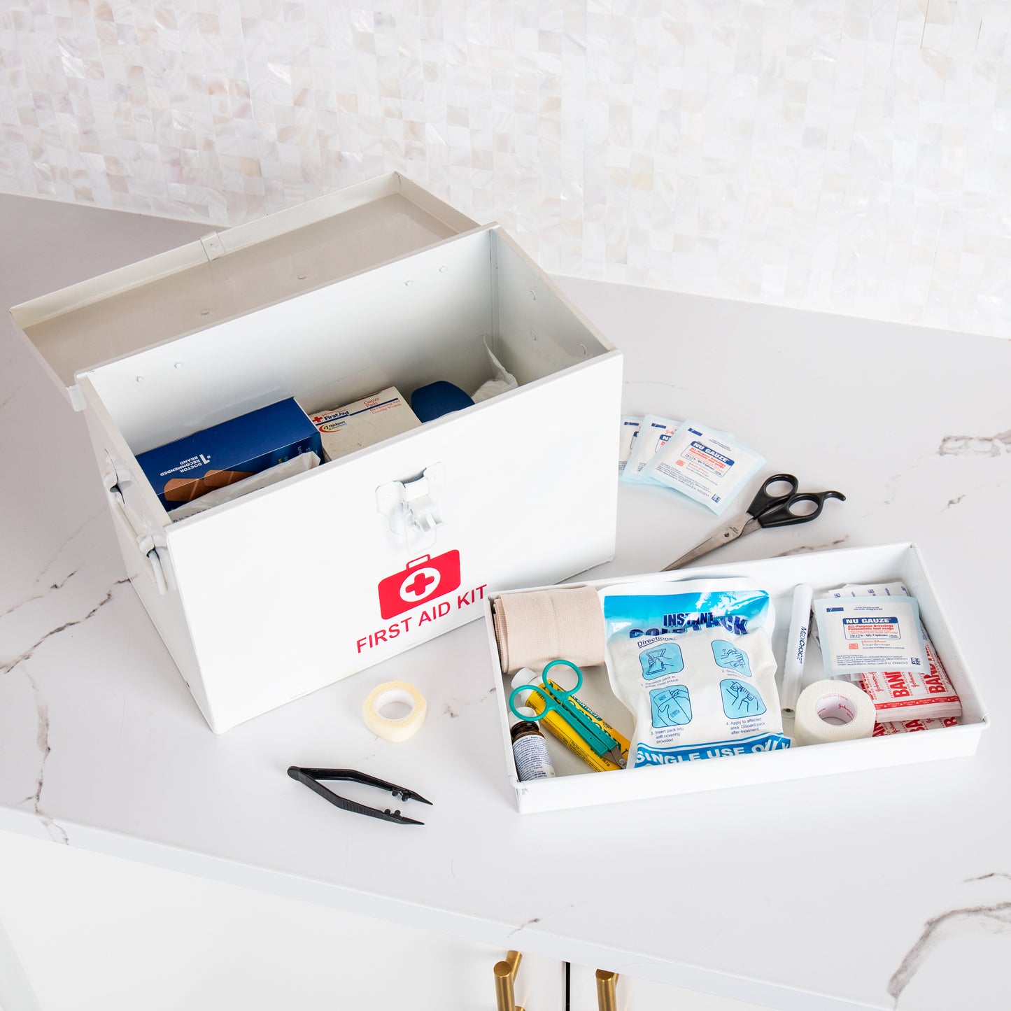 Mind Reader First Aid Box, Emergency Kit, Medical Supply Organizer, Vintage, Buckle Lock, Metal, 13.25"L x 7"W x 8.25"H, Red