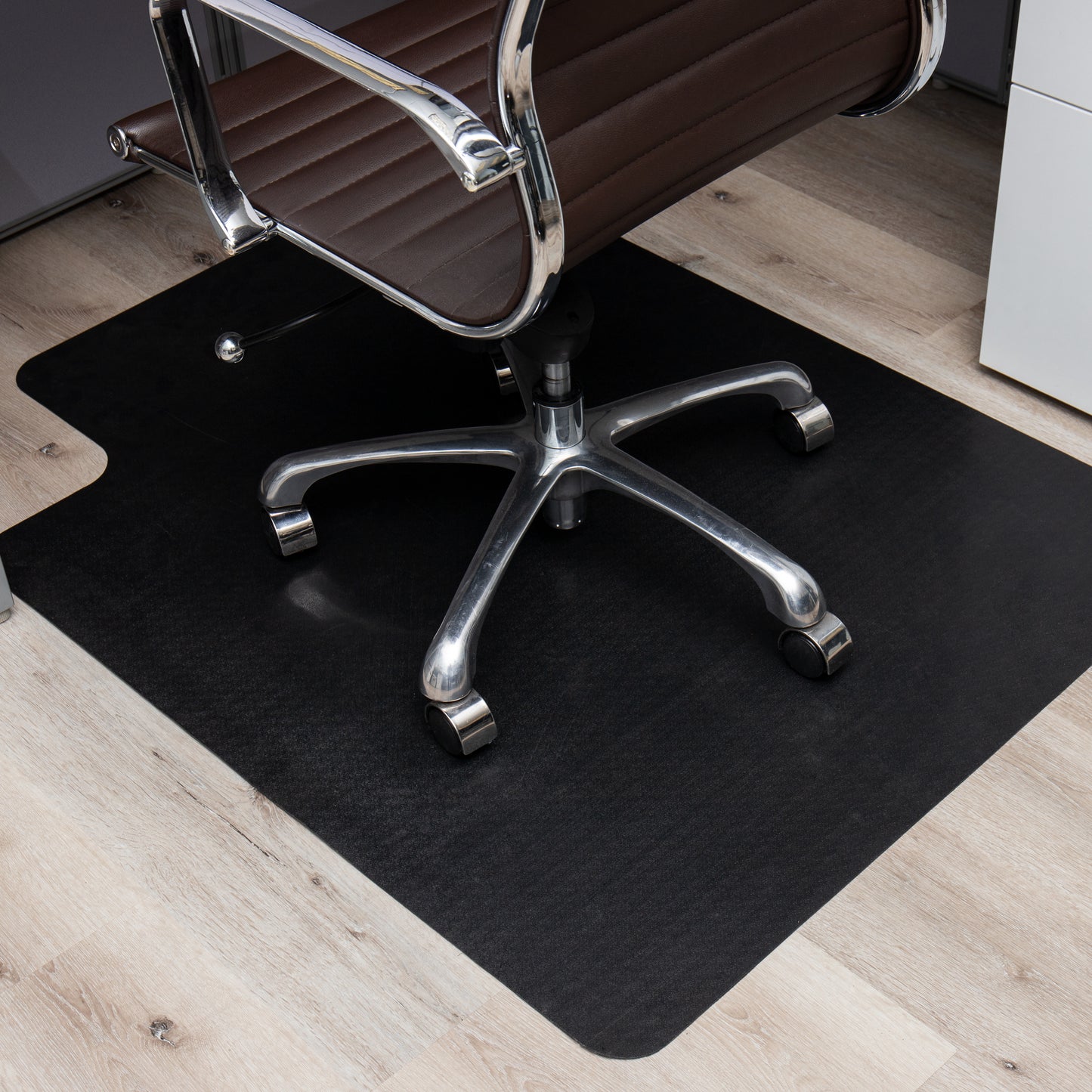 Mind Reader Office Chair Mat for Hardwood Floors, Under Desk Floor Protector, Rolling, PVC, 47.5"L x 35.5"W x 0.1"H, Black
