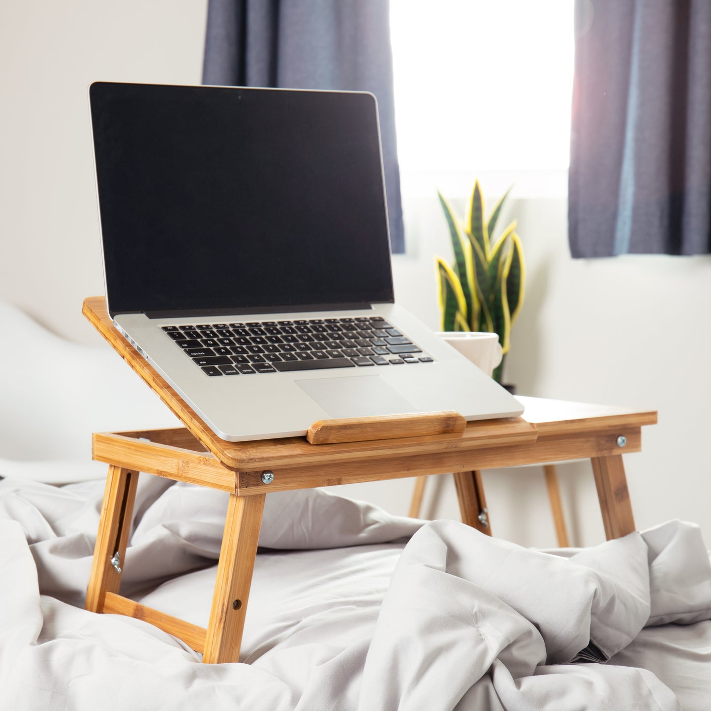 Mind Reader Bali Collection, Bamboo Portable Laptop Desk/Breakfast Table with Tilt Top, Storage Drawer, and Folding Legs, Brown