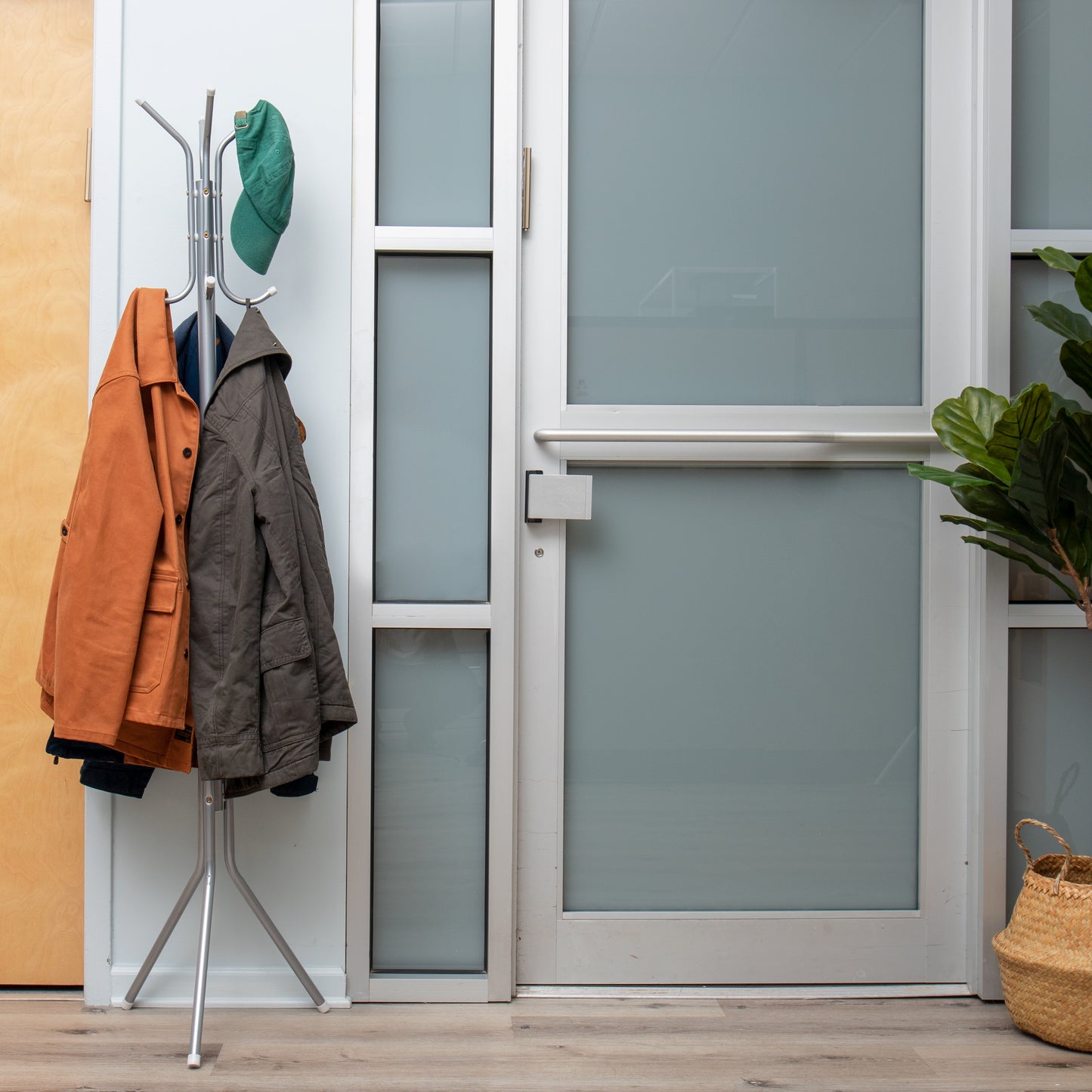 Mind Reader Freestanding Coat Rack, Multi-Hook Organizer for Office or Entryway, Metal
