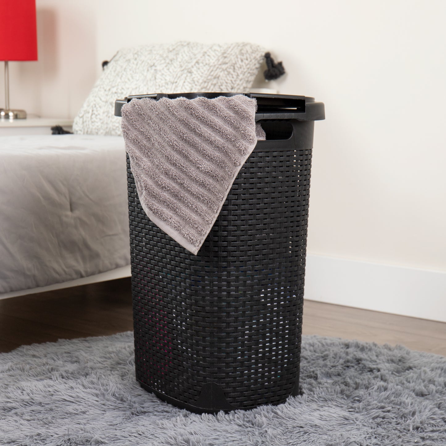 Mind Reader Basket Collection, Slim Laundry Hamper, 60 Liter (15kg/33lbs) Capacity, Cut Out Handles, Attached Hinged Lid, Ventilated Premium Wicker Look