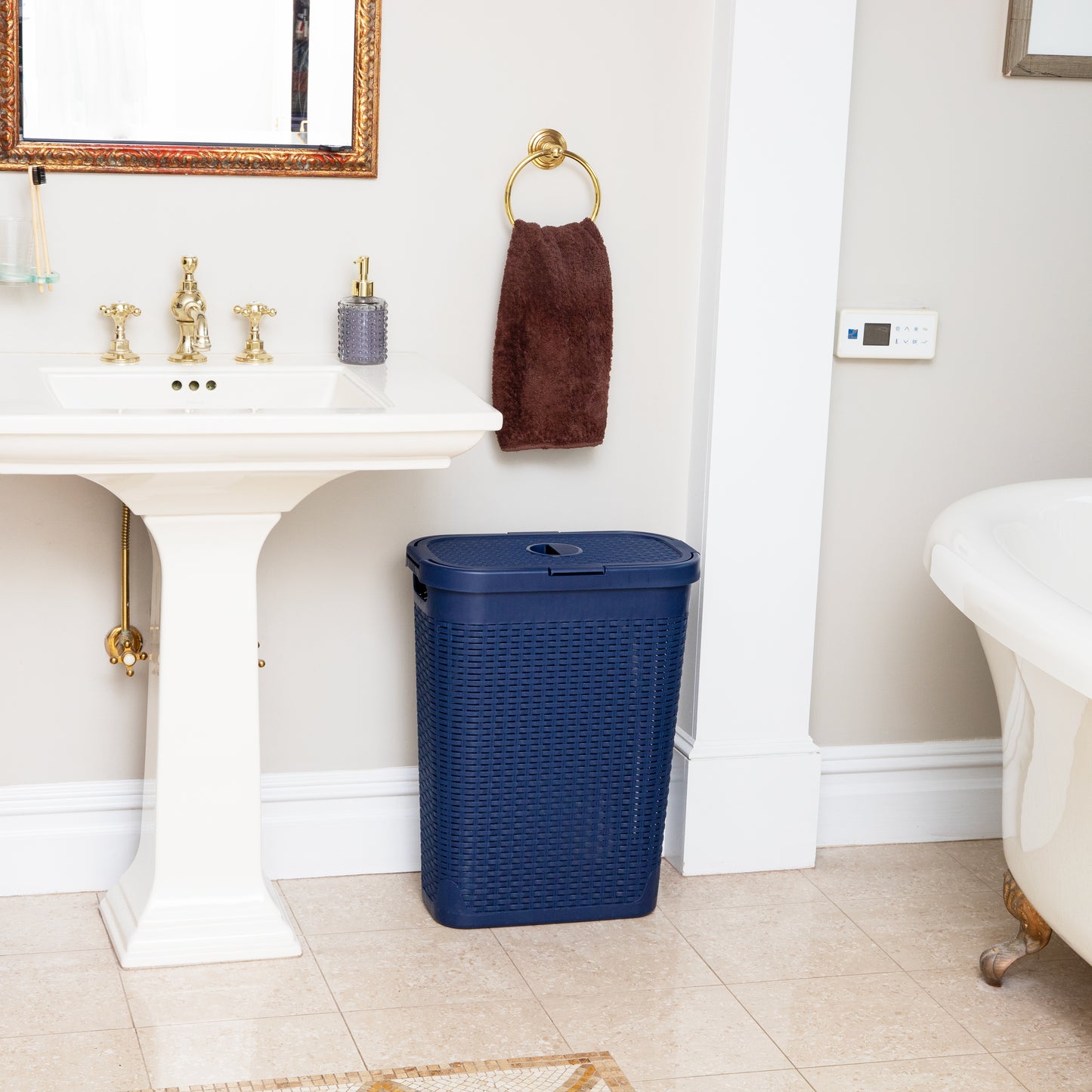 Mind Reader 40L Slim Laundry Hamper, Clothes Basket, Lid, Wicker Design, Plastic, 18"L x 10.4"W x 23.5"H