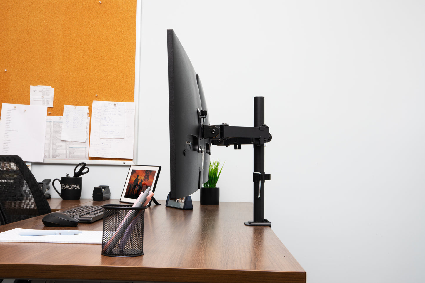 Mind Reader Dual Monitor Desk Mount for 13"-32" Screens, Adjustable VESA Mount with 180° Rotation, ±90° Swivel, ±45° Tilt, Integrated Cable Management, 17.6 lb Capacity Each, Black