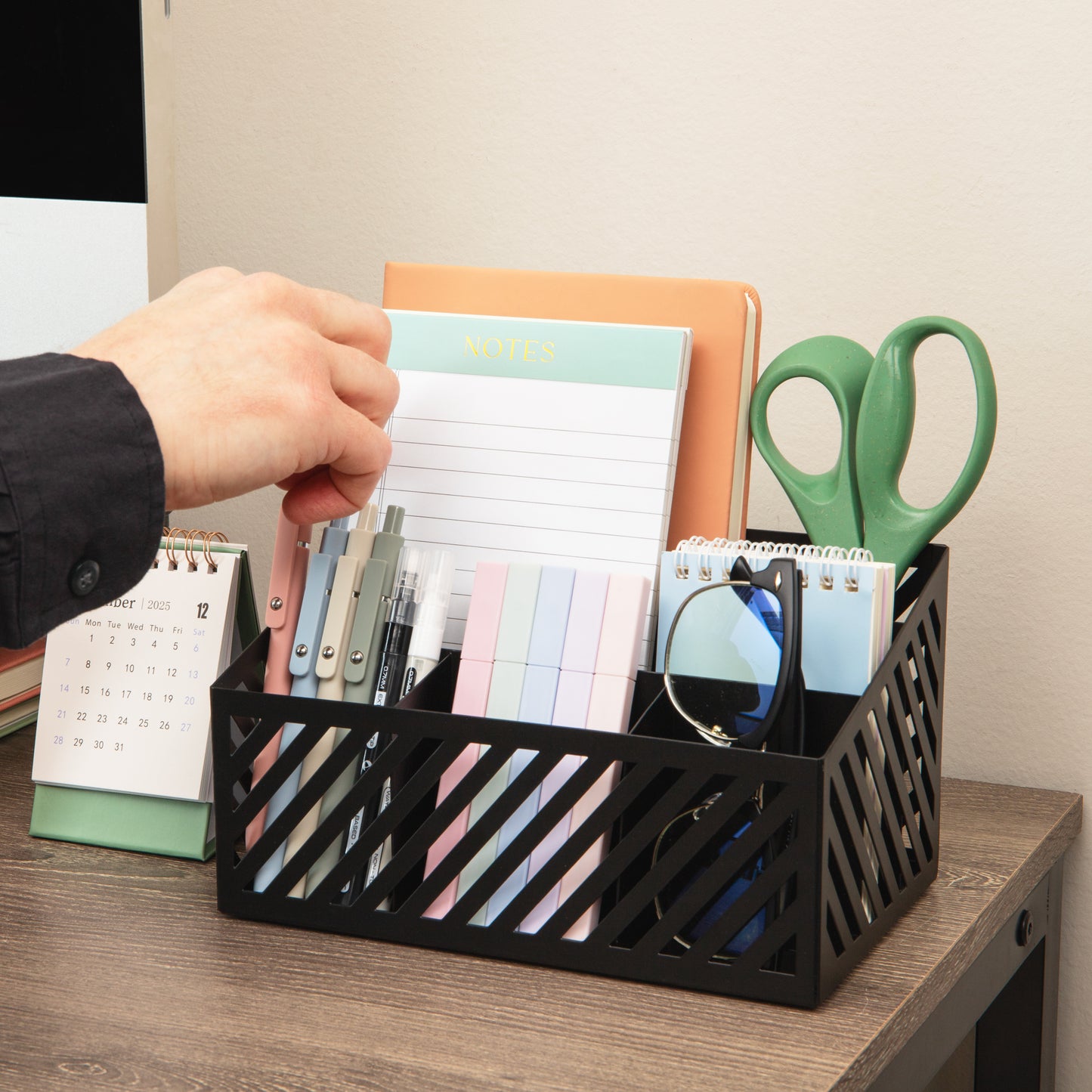 Mind Reader Desktop Organizer and Mail Sorter, Five Compartments, Office Supplies and Accessories, Metal, Black