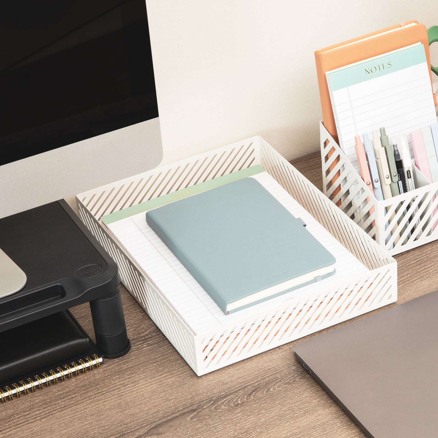 Mind Reader Metal Letter Size Paper Tray, Desktop Document Organizer with Non-Slip Pads, Office Desk Accessory Tray, Metal
