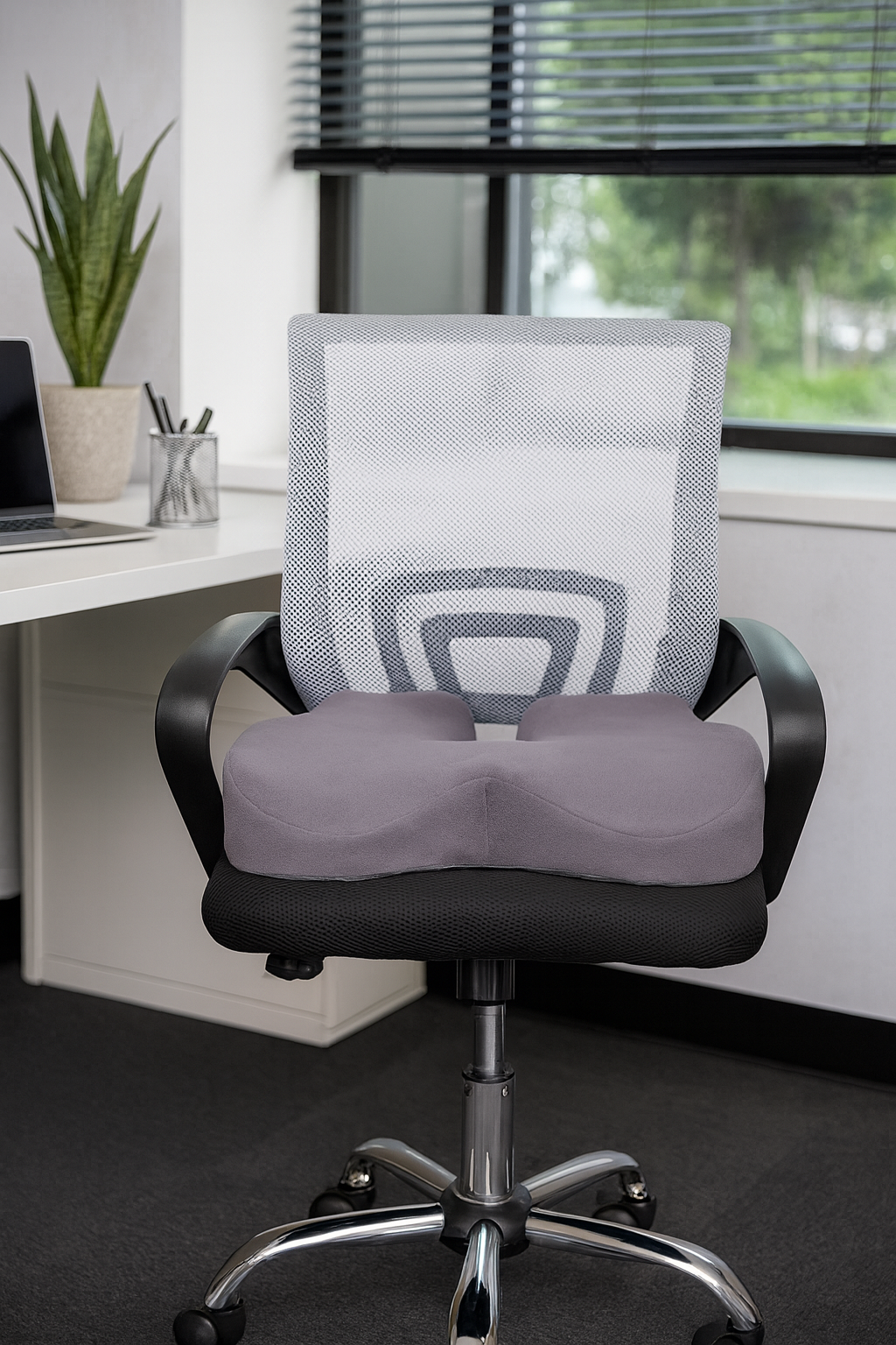 Mind Reader Memory Foam Seat Cushion, Ergonomic Pressure Relief for Office, Car, and More, Relieves Hip, Tailbone, Coccyx & Sciatica Pain, 18"L x 16.75"W x 4"H