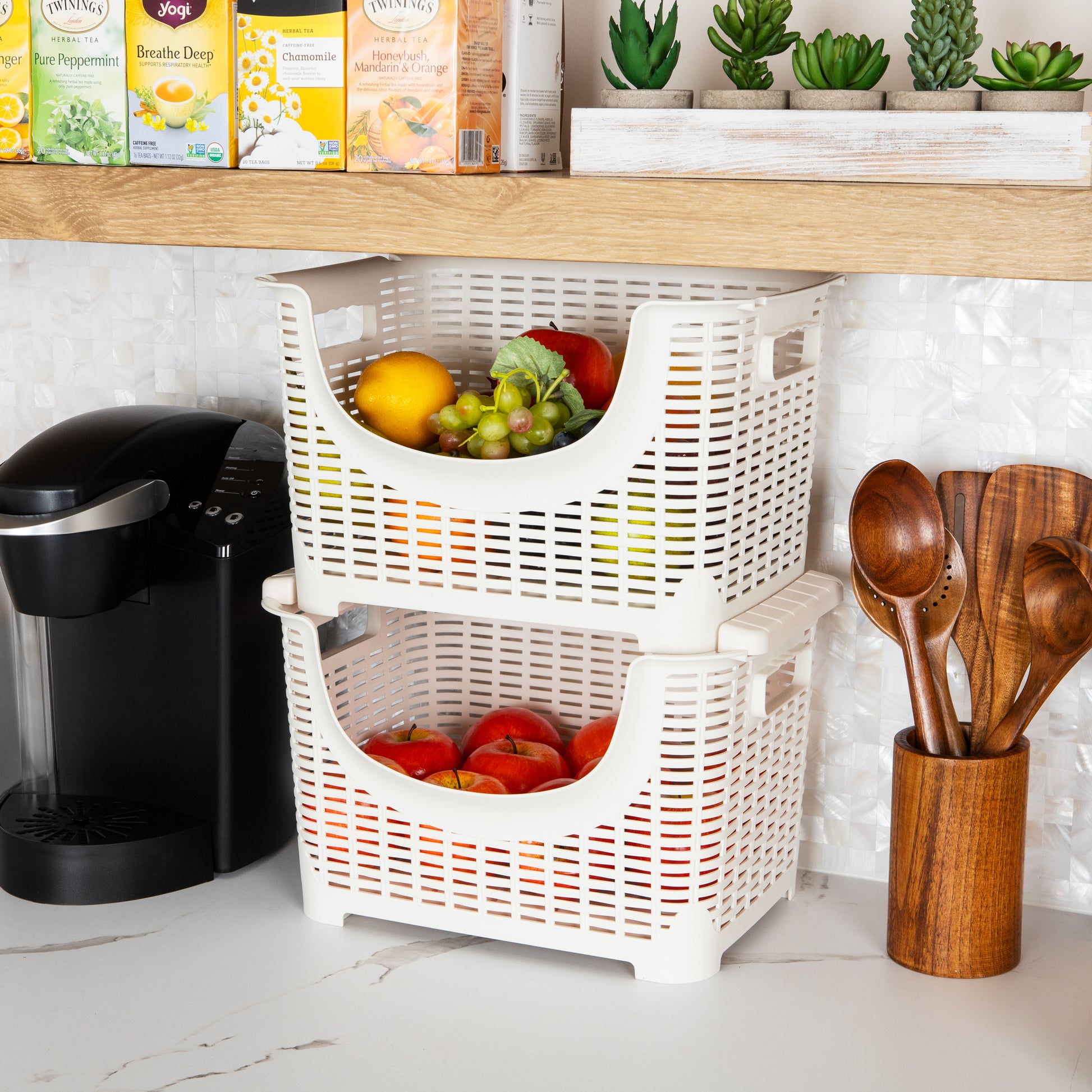 Plastic Basket, Small | THE STABLE COLLECTION | Multi-Use Storage Basket |  Rectangular Cabinet Organizer | Baskets for Organizing with Handles | Home