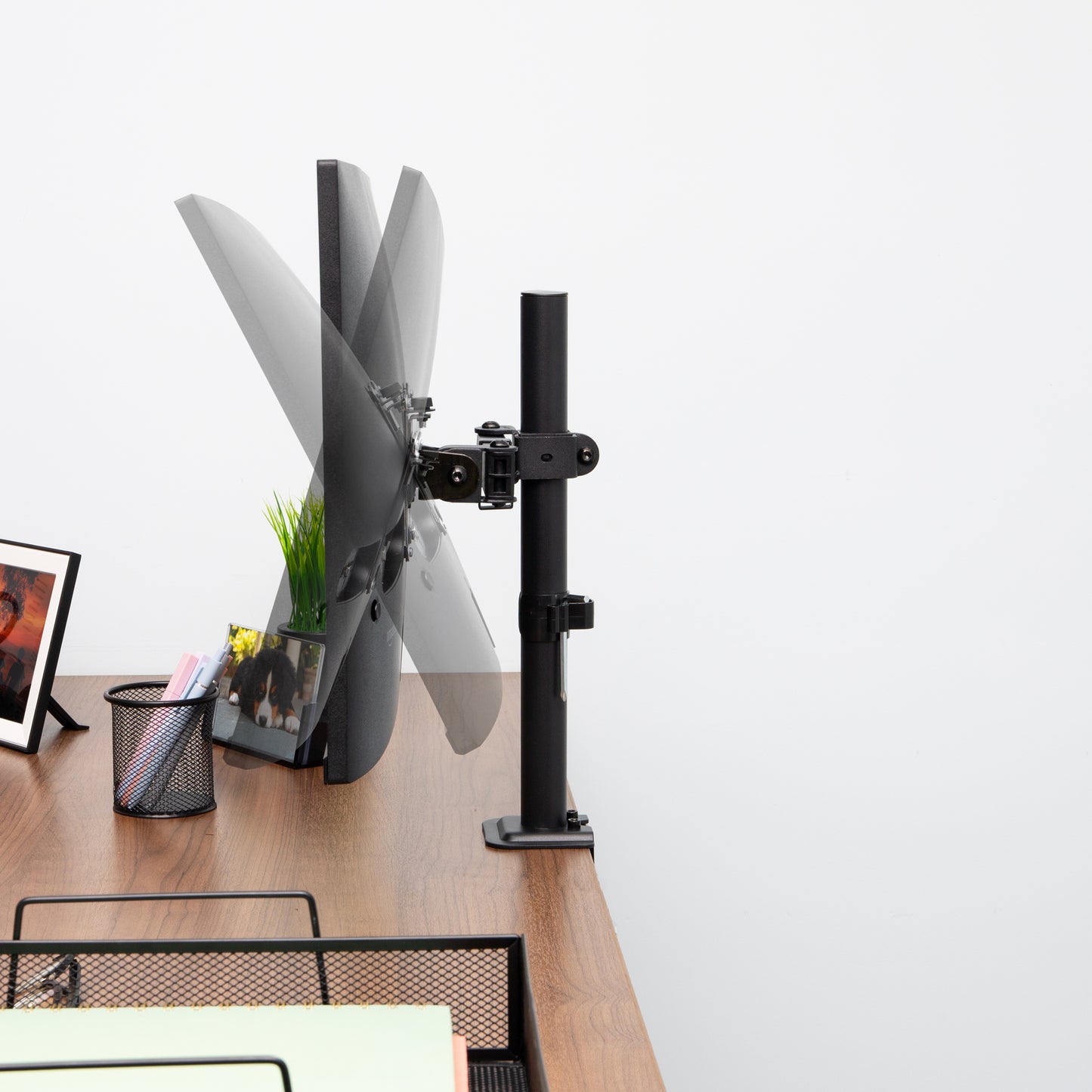 Mind Reader Single Monitor Desk Mount for 13–32 Inch Screens, Adjustable Arm with 180° Rotation, ±90° Swivel, ±45° Tilt, VESA 75x75/100x100, Integrated Cable Management, Up to 17.6 lbs Load, Black
