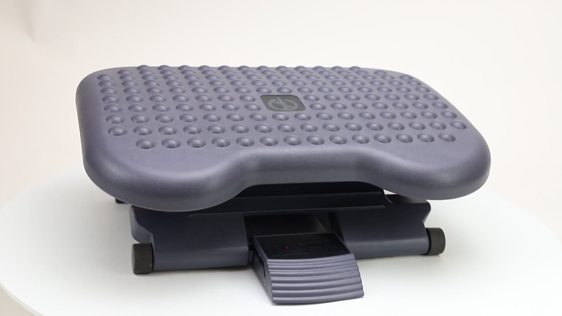 Ergonomic discount foot stool