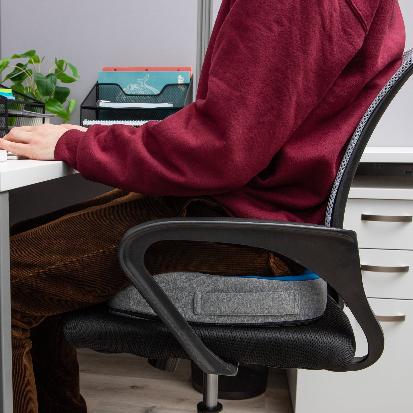 Mind Reader Office Chair Cushion, Ergonomic, Orthopedic, Portable, Car, Memory Foam, 18.25"L x 14.25"W x 2.75"H, Blue, Gray